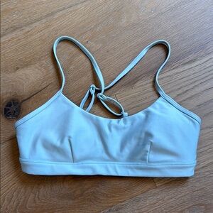 ALO Yoga Airlift Intrigue Light Blue Sports Bra